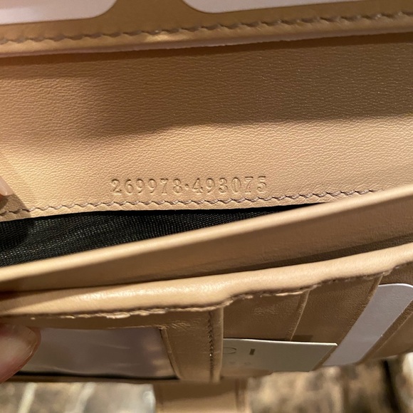 NWT Gucci Magenta/Tan Ombre Magnetic Clasp Wallet - Picture 3 of 10